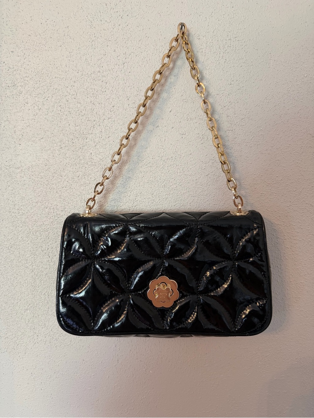 Eric Javits Black Quilted Patent Shoulder Bag with Gold Chain